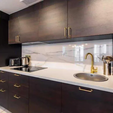 Appartamento Newly Rebuilt By Architect - Center Of *