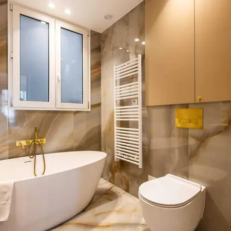 Newly Rebuilt By Architect - Center Of Parigi